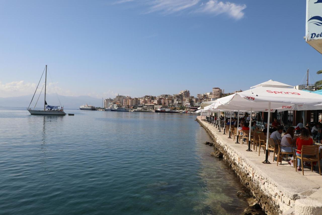 Luxury Seafront Apartments Саранда Экстерьер фото