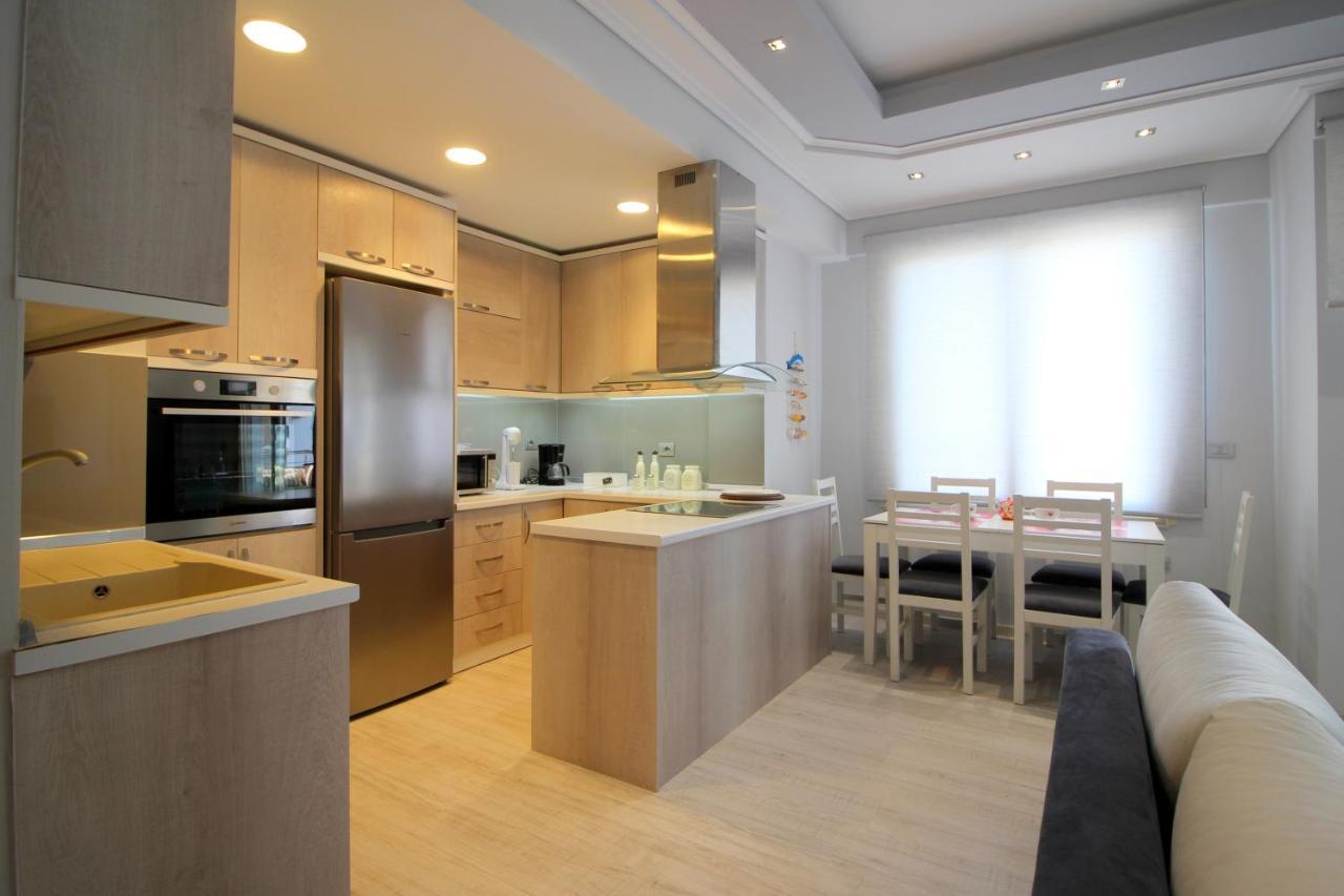 Luxury Seafront Apartments Саранда Экстерьер фото