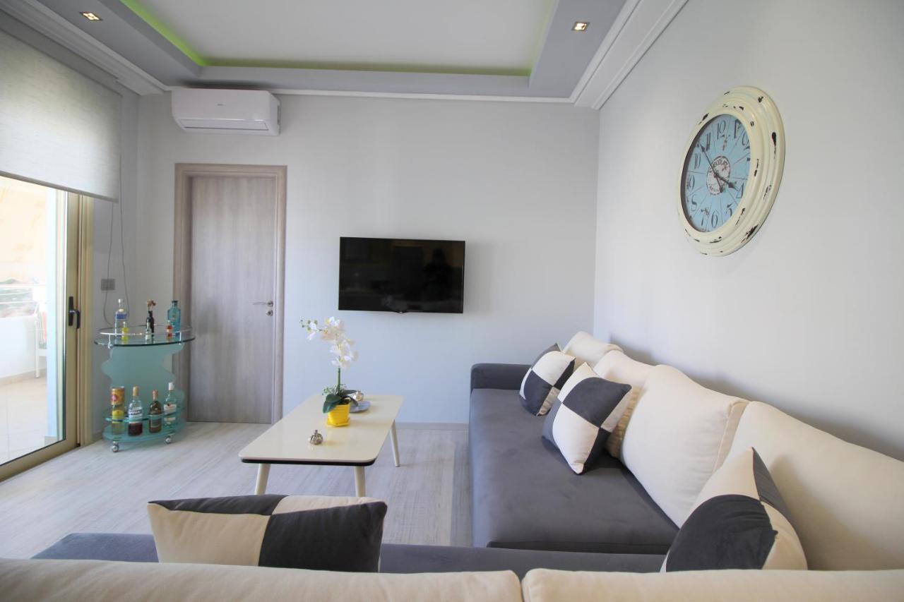 Luxury Seafront Apartments Саранда Экстерьер фото