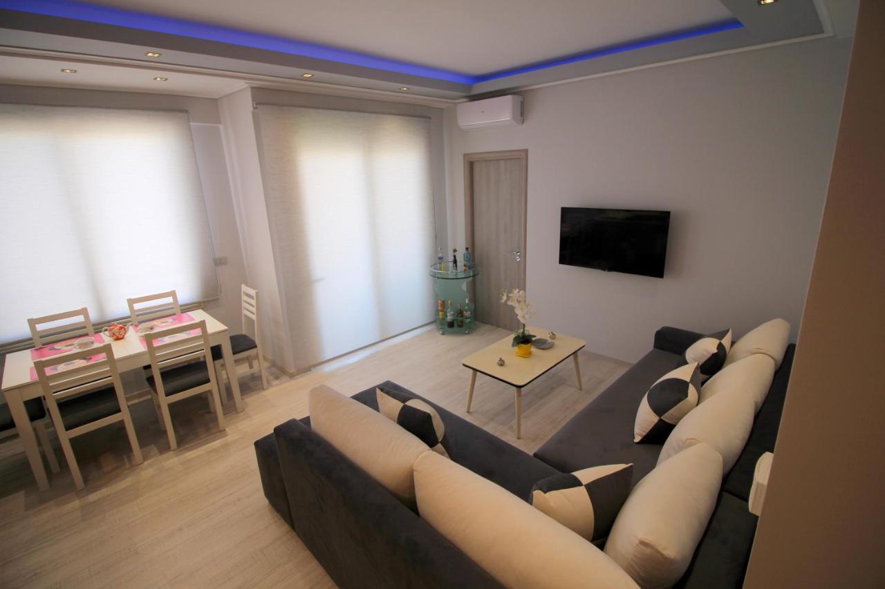 Luxury Seafront Apartments Саранда Экстерьер фото