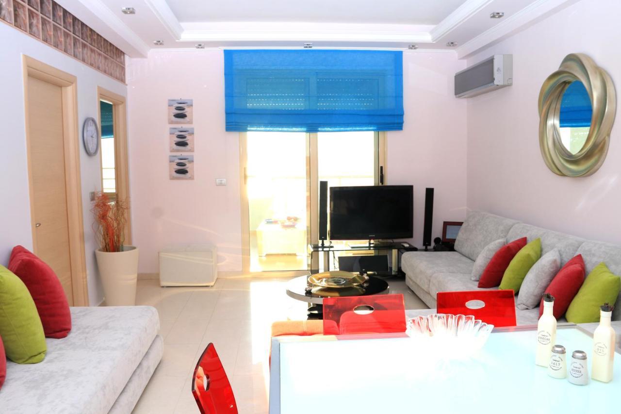 Luxury Seafront Apartments Саранда Экстерьер фото